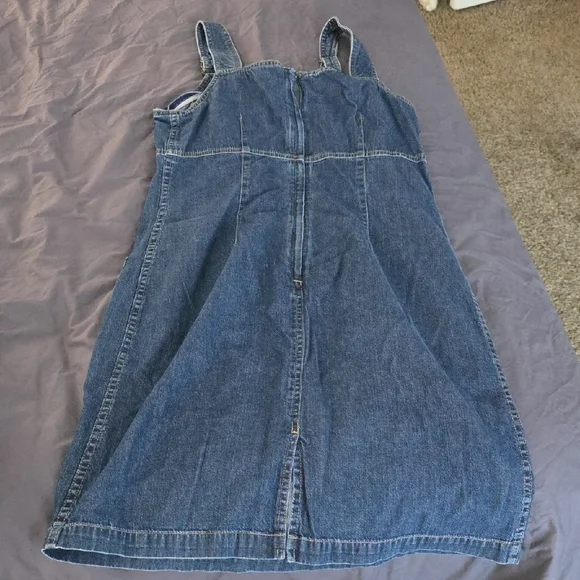 Casual Blue Denim Dress with Pockets - Picture 2 of 6
